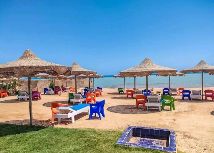Walk-out Kite - Hurghada, 2 Bed - Seafront - Family Friendly